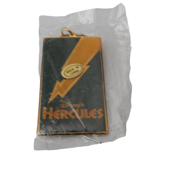 1997 Walt Disney Collectors Society Disney's Hercules keychain - Picture 2 of 6